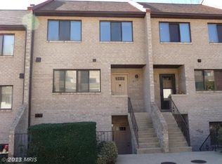 3830A Steppes Ct, Falls Church, VA 22041