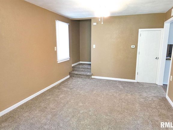 5th image of 3920 Chalmers Ave