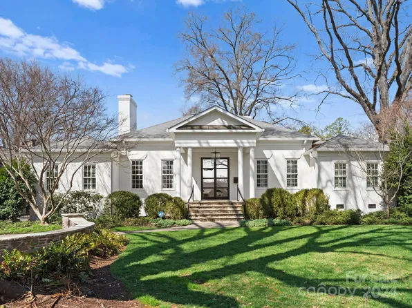 1946 Harris Rd, Charlotte, NC 28211