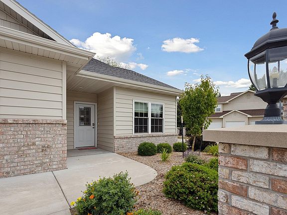 2nd image of 3758 N Wayside Ln