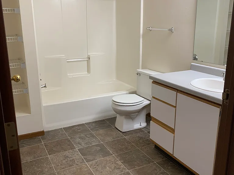 Sunwest I Apartments — Photo 5