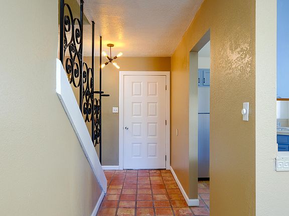 2nd image of 3012 Hillrise Dr