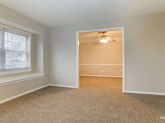 5th image of 1927 E Stratford Rd