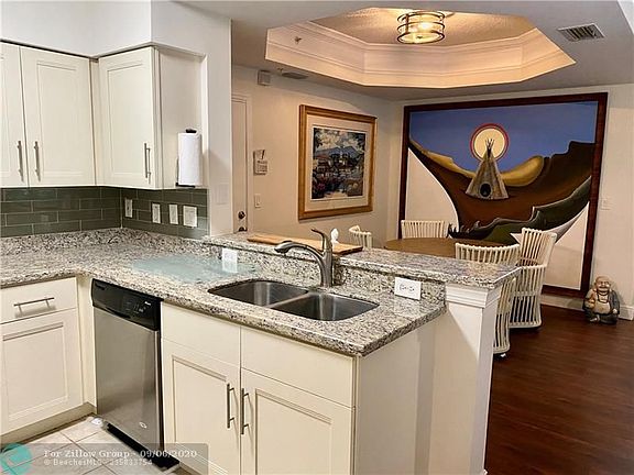 2nd image of 2028 Alta Meadows Ln APT 1012