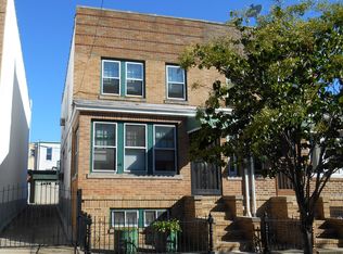 6049 Gates Ave, Ridgewood, NY 11385