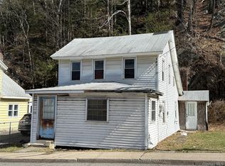 210 Center St, Ellenville, NY 12428