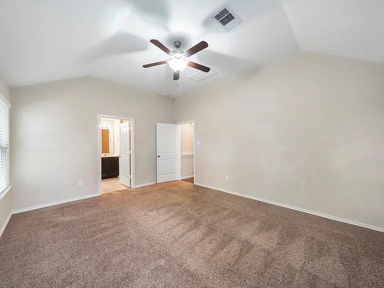 1519 Spencer Glen Ln — Photo 7