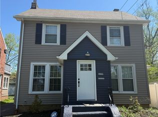 2259 Brockway Rd, University Heights, OH 44118