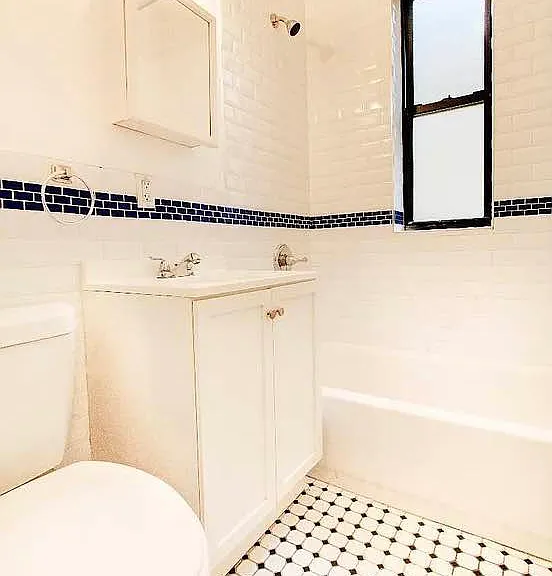 712 W 176th St #3D — Photo 6