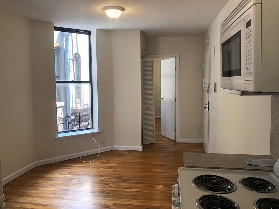 1st image of 951 Amsterdam Ave APT 5