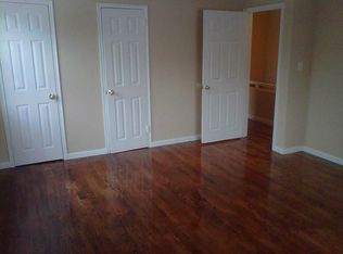 13723 Bennett St, Springfield Gardens, NY 11413