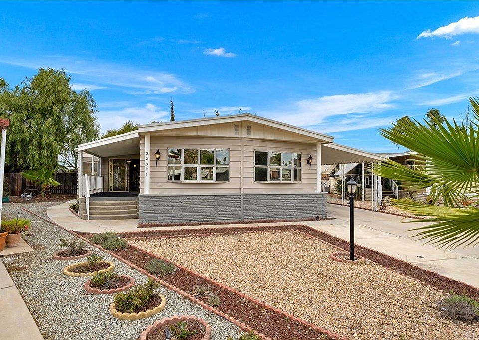 1st image of 26021 Kentia Palm Dr