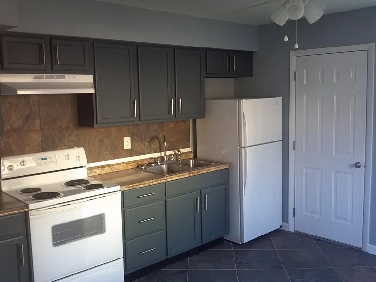 3304 Idlewild Dr — Photo 21
