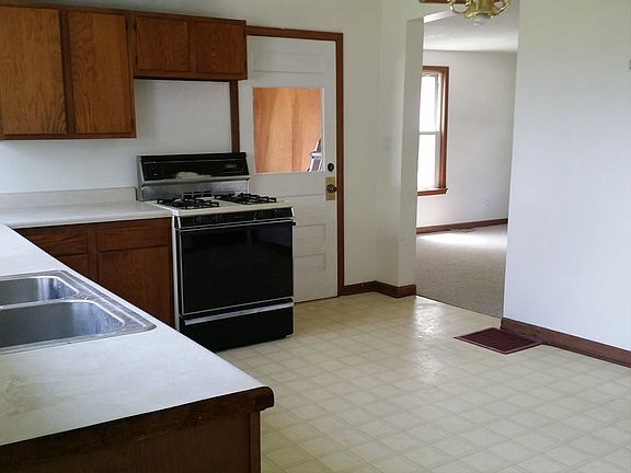 3rd image of 514 N Walnut St