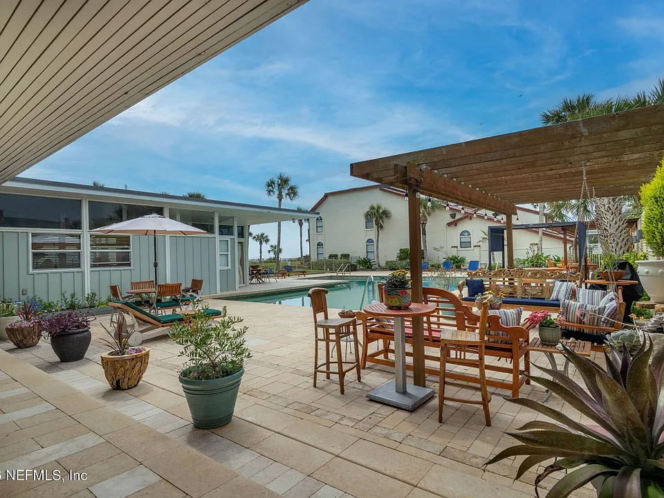 2337 Seminole Rd #C