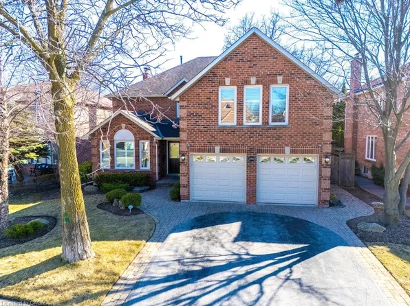 2764 Rosewood Ln, Oakville, ON L6J 7M3