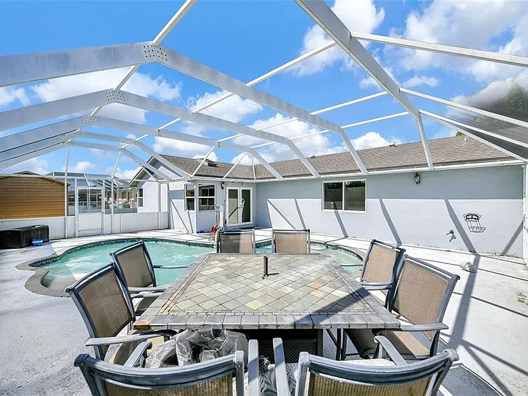 26543 SW 122nd Pl — Photo 32