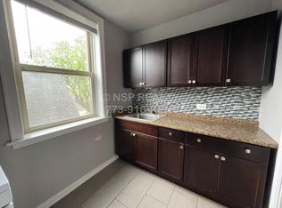 4265 W Addison St APT 1, Chicago, IL 60641