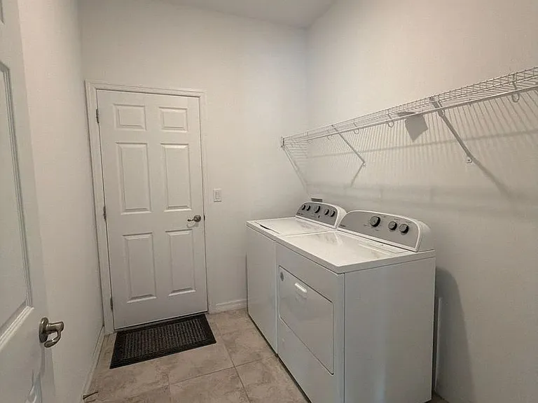 5830 SW 78th Avenue Rd — Photo 19