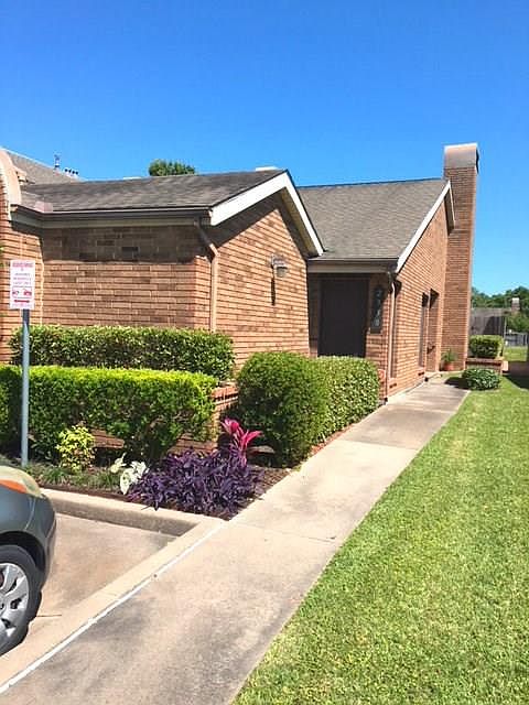 1st image of 2330 Fairwind Dr #291
