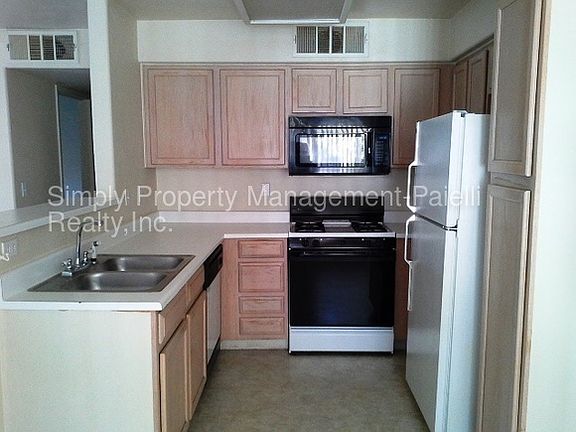 2nd image of 3050 Casey Dr Unit 203