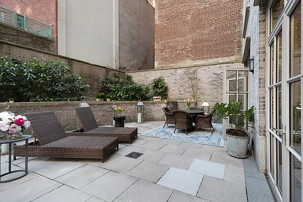 Rented by R New York | media 2