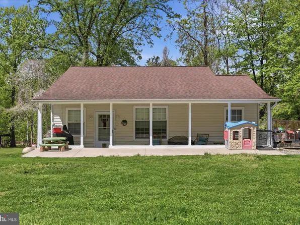 63 Great Oak Ln, Harpers Ferry, WV 25425