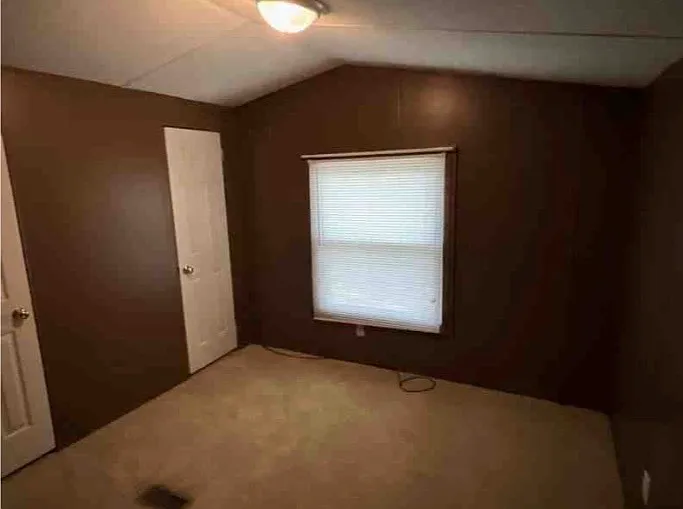 4 bed, 2016 sqft, $1,400 — Photo 4