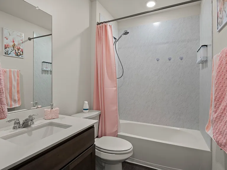 2038 Croton Ave — Photo 14