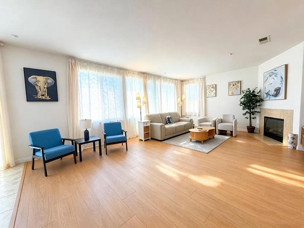 6 bed, 3287 sqft, $5,250 — Photo 2