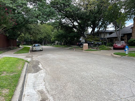 5th image of 200 Canyon Valley Dr