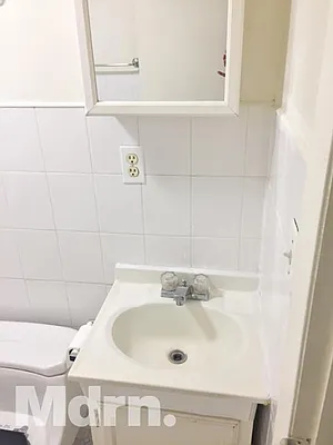 Rented by Mdrn Residential | media 13