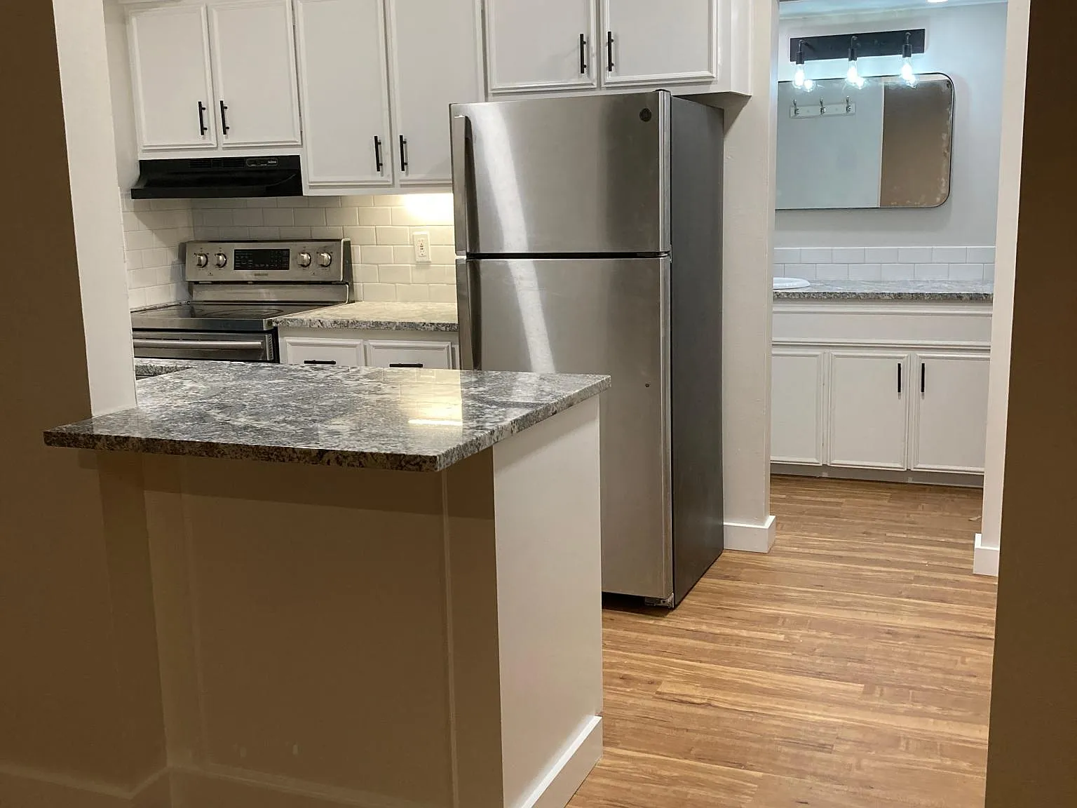 1 bed, 702 sqft, $1,795 — Photo 1