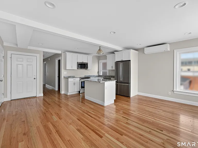 138 Bank St #2A — Photo 9
