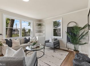 8133 Murray Point Rd, Dundalk, MD 21222