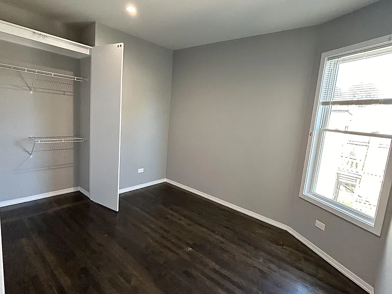 3673 N Elston Ave — Photo 28