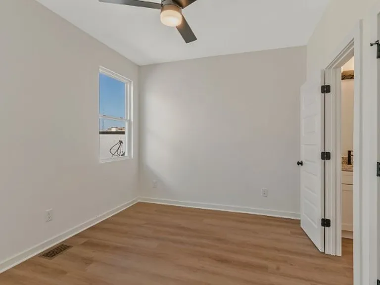 310 Cedar St #1 — Photo 13