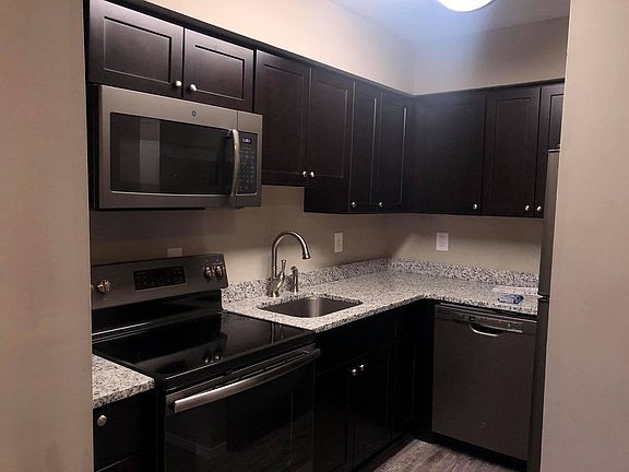 5th image of 214 Hallie Irvine St #18088148