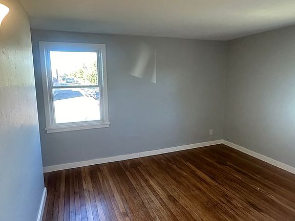 5th image of 11-23 Blackmore St #11
