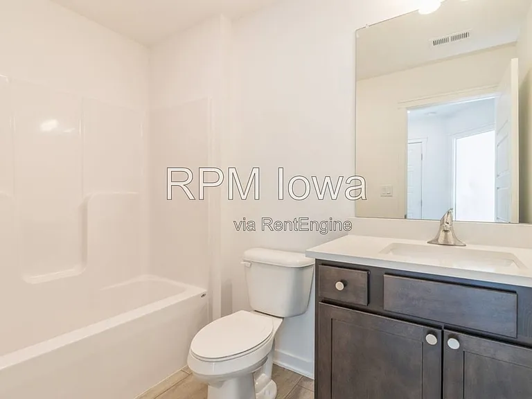 1241 NW Yorktown Dr — Photo 11