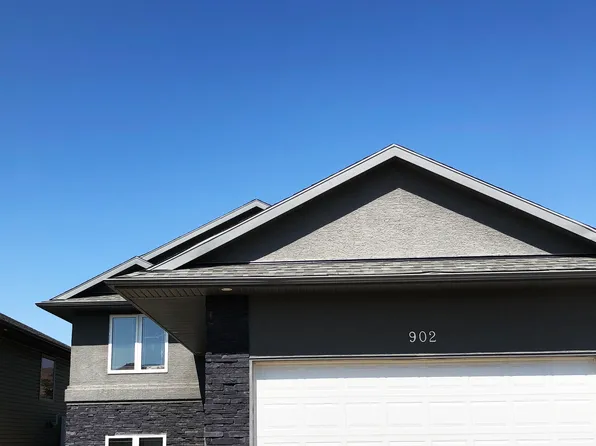 902 Werschner Cres #B, Saskatoon, SK S7V 0G7