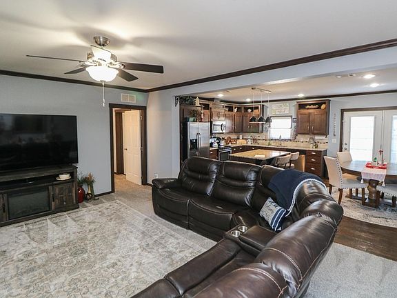 3rd image of 1333 County Road 1028