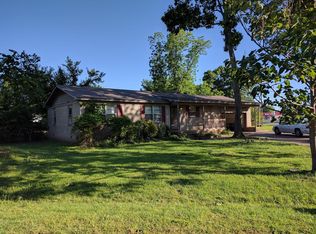 938 W D St, Jenks, OK 74037