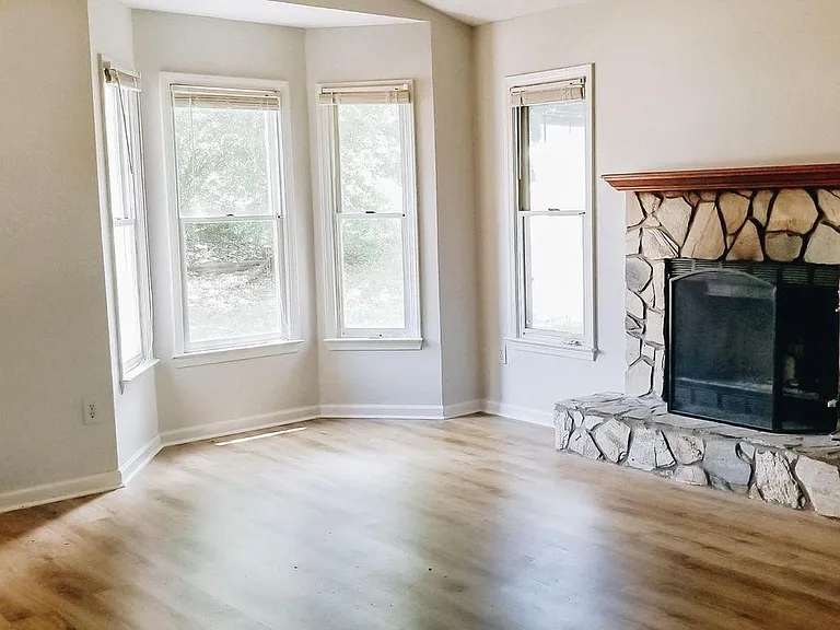 1580 Winnabow Dr — Photo 2