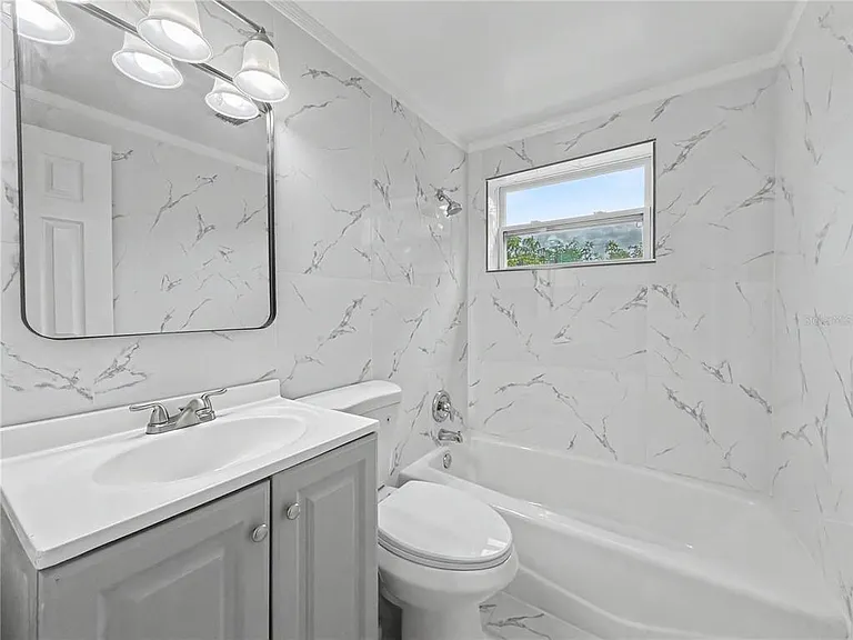 2848 W Harwood St — Photo 21