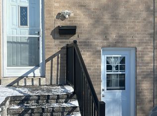 734 Pam Cres, Newmarket, ON