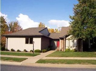 7606 N Patton Ln, Peoria, IL 61614