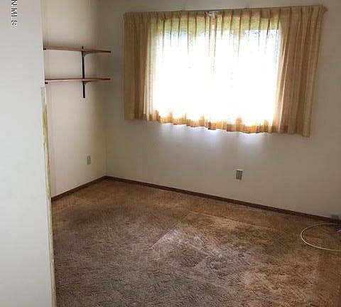 5th image of 107 Peterson Ave