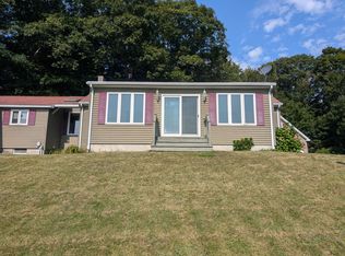 178 River Rd, Topsham, ME 04086