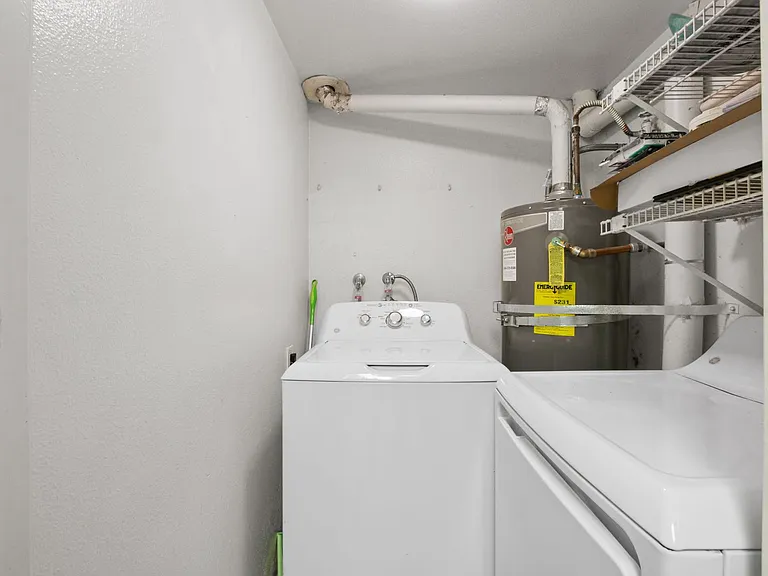 4111 Carol Dr #C — Photo 12